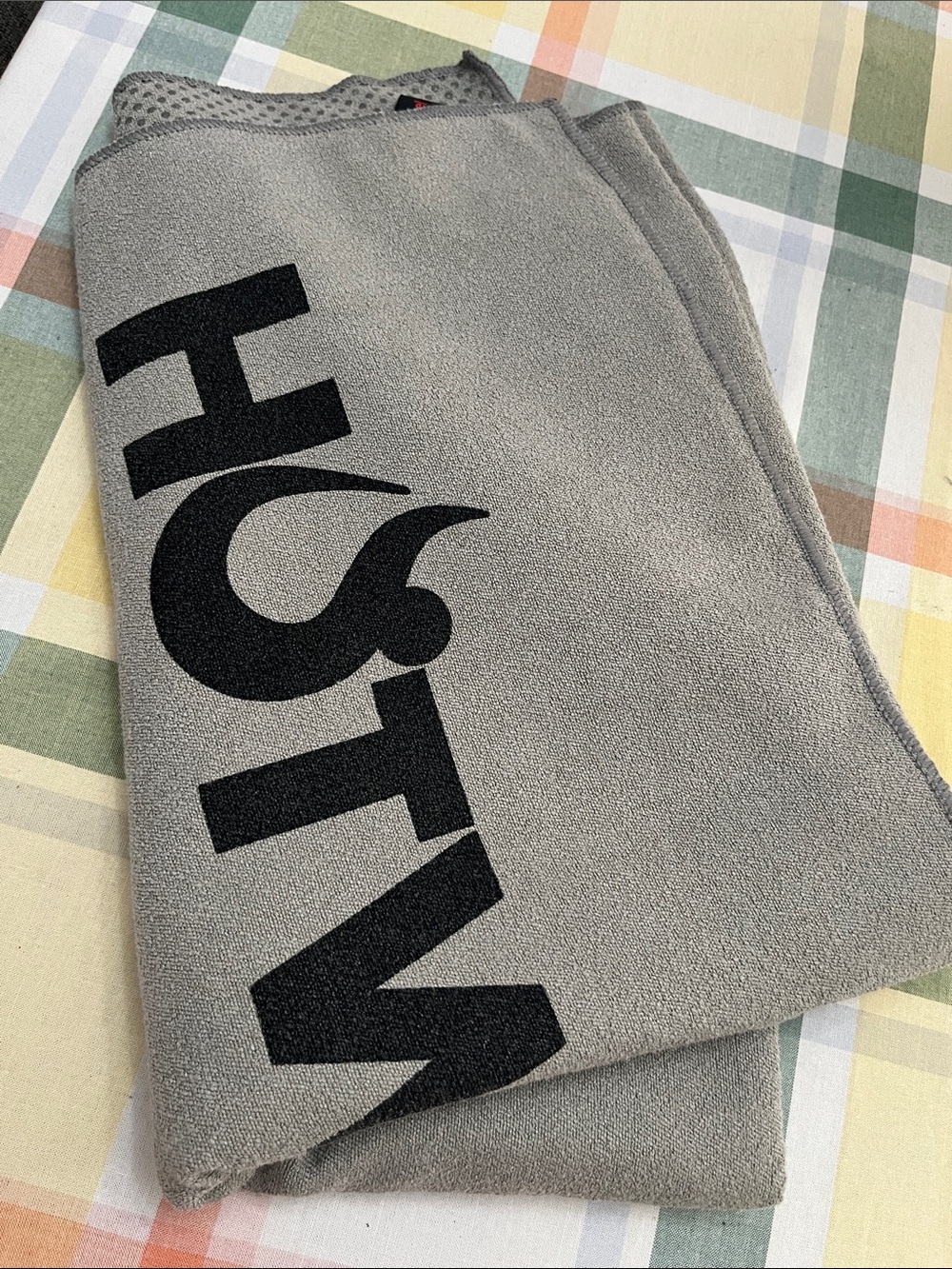 HOTWORX Yoga towel with grip